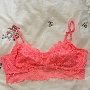 PINK Victoria's Secret Neon Lace Bralette never worn no tags large